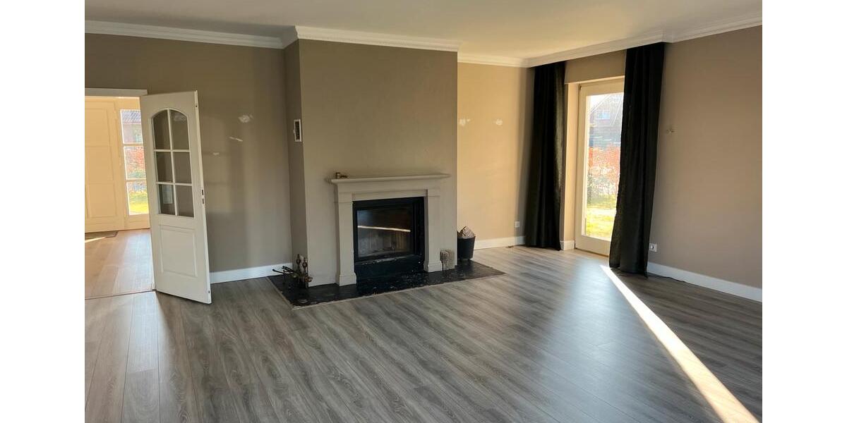 Großes Einfamilienhaus zu vermieten in Gronau-Epe mit PraxisBüro 10 zimmer