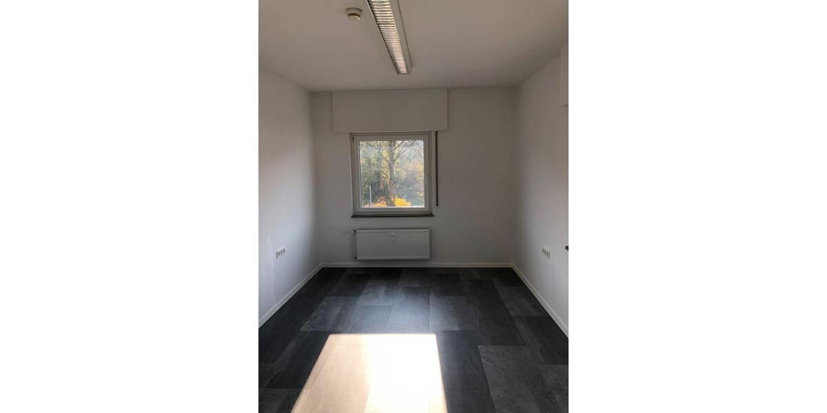 Verkehrsgünstige, repräsentative Büroeinheit Büro provisionsfrei - Gewerbeobjekt Remshalden | Angebot:27396386