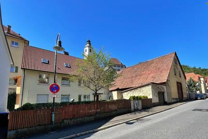 Haus Horb am Neckar - 11 Zimmer, 220 m&sup2;, 2.900&euro; | Angebot:25920770