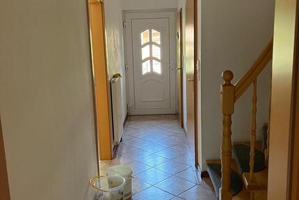 Haus Blomberg - 4 Zimmer, 100 m&sup2;, 950&euro; | Angebot:25116323