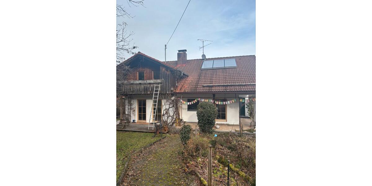 Neugründung Wg in großem Haus (240qm) mit großem Garten 6 zimmer