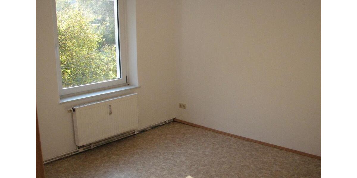 Etagenwohnung Bischofswerda - 4 Zimmer, 77 m&sup2;, 365&euro; | Angebot:26561430