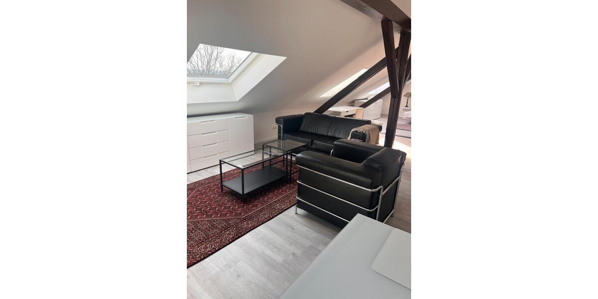 Dachgeschoßwohnung Weiden in der Oberpfalz - 1 Zimmer, 75 m&sup2;, 850&euro; | Angebot:25872233