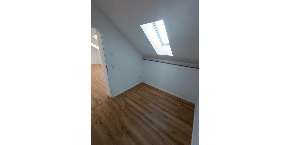 Dachgeschoßwohnung Pfungstadt - 3 Zimmer, 66 m&sup2;, 1.100&euro; | Angebot:26388736