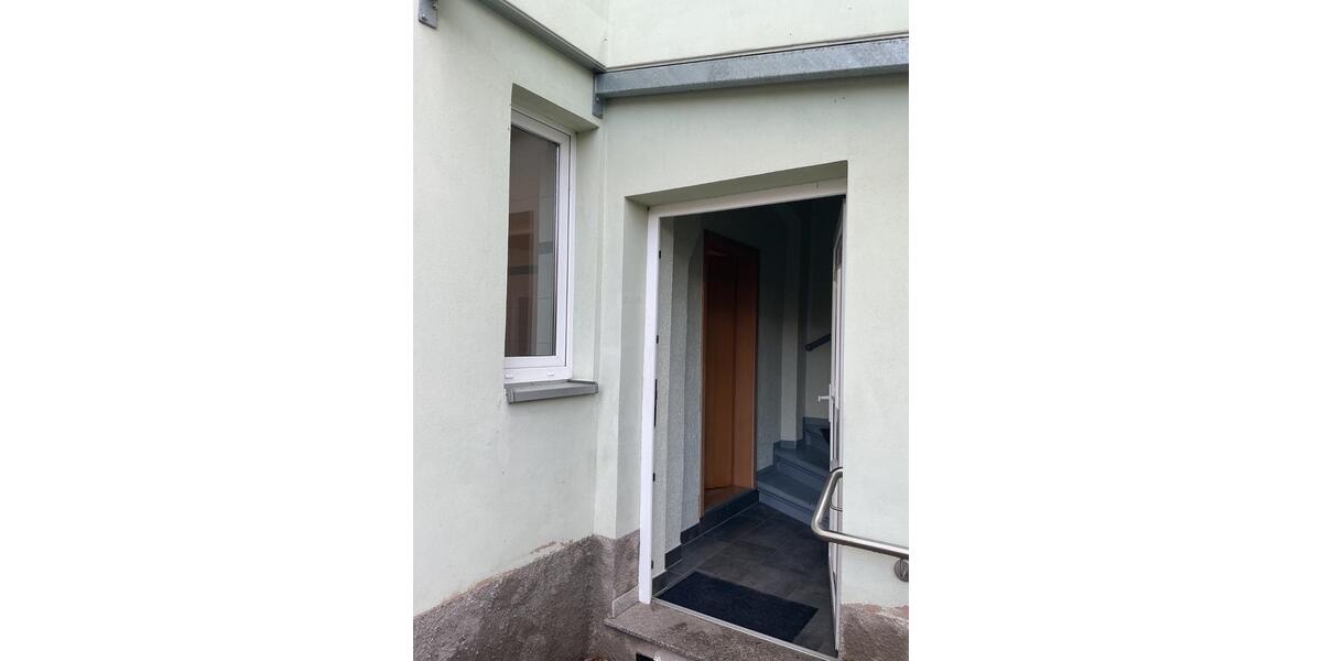 Erdgeschoßwohnung Crimmitschau - 2 Zimmer, 57 m&sup2;, 297&euro; | Angebot:25931381