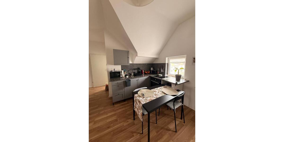 Dachgeschoßwohnung Weißenburg in Bayern - 3 Zimmer, 55 m&sup2;, 500&euro; | Angebot:26167504