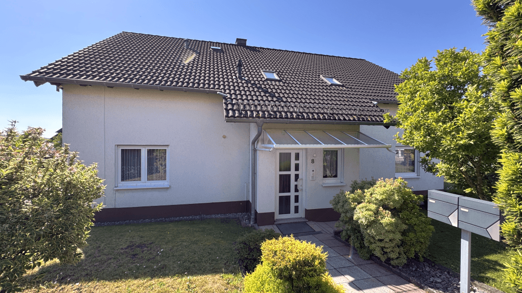 Etagenwohnung Meudt - 3 Zimmer, 144 m&sup2;, 1.250&euro; | Angebot:26981051