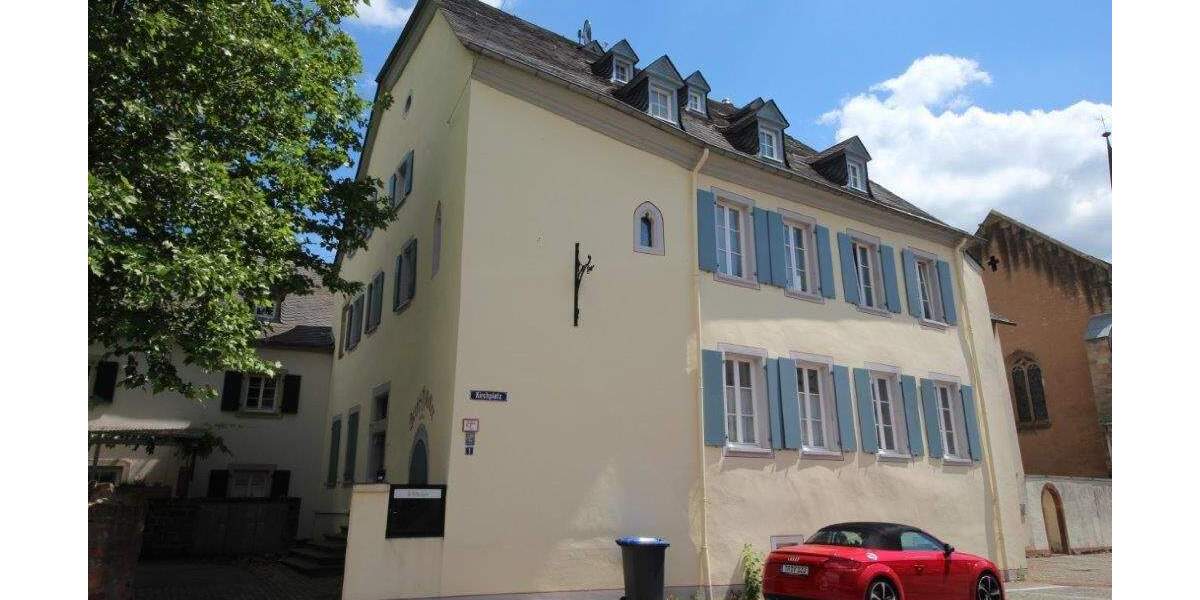 Trier Pfalzel: 2-ZKB-Altbauwohnung ab dem 01.01.26 frei 2 zimmer