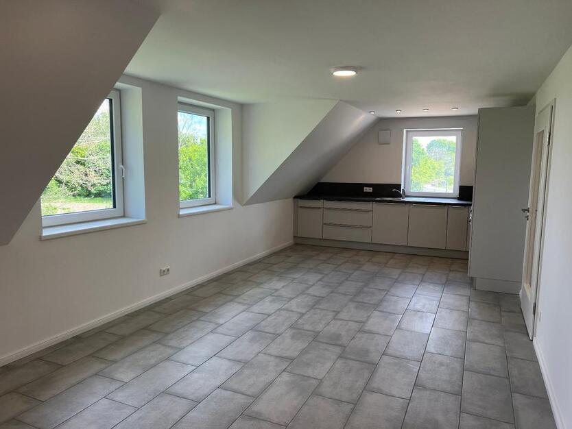 5 Zi. Wohnung - mit 112 qm Wohn-Nutzfläche in Unaften Handewit