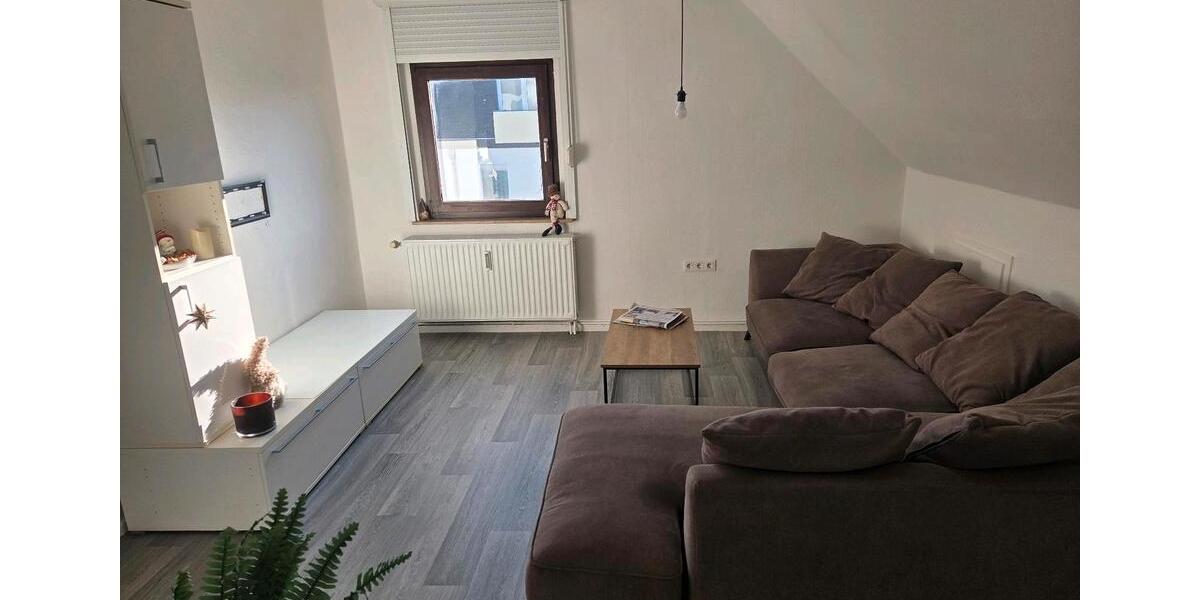 Dachgeschoßwohnung Bad Salzuflen - 2 Zimmer, 50 m&sup2;, 390&euro; | Angebot:25330955