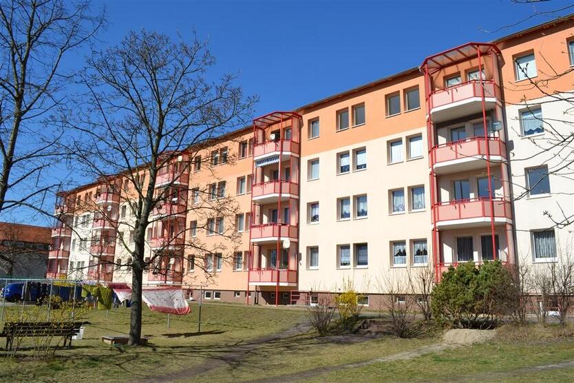 Preisgünstige 3-Raum-Wohnung - mit Balkon