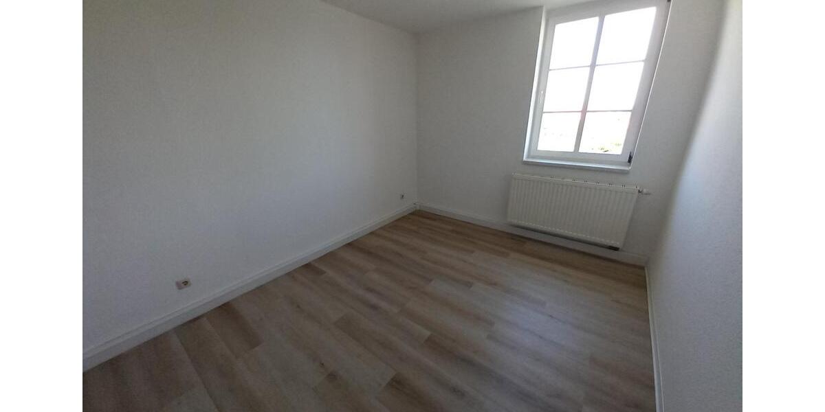 Dachgeschoßwohnung Ballenstedt - 2 Zimmer, 52 m&sup2;, 350&euro; | Angebot:23116736