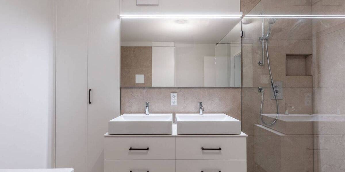 Teilmöblierte 4-Zimmer-Wohnung mit 2 Balkonen- NeubauErstbezug 4 zimmer