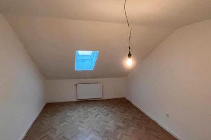 Wohnen auf Zeit Würzburg Steinbachtal - 1 Zimmer, 15 m&sup2;, 550&euro; | Angebot:25871213