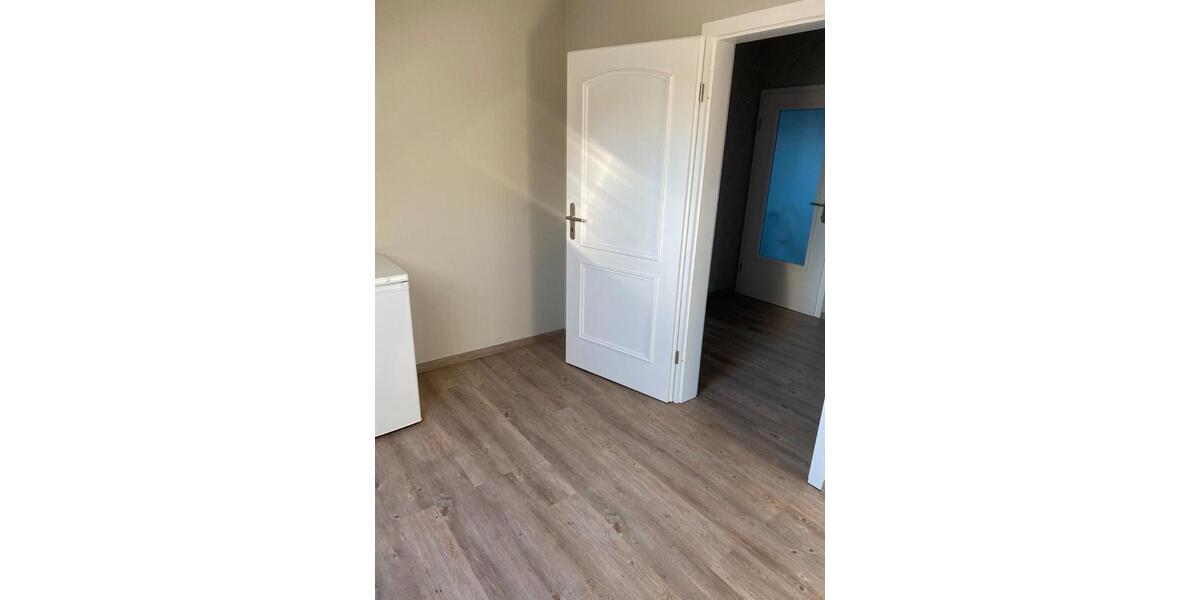 Dachgeschoßwohnung Varel - 3 Zimmer, 101 m&sup2;, 775&euro; | Angebot:26429416