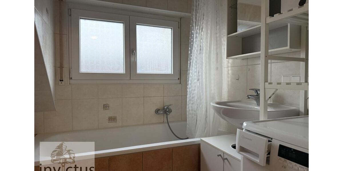 Dachgeschoßwohnung Stuttgart Luginsland - 2.5 Zimmer, 55 m&sup2;, 980&euro; | Angebot:26129769