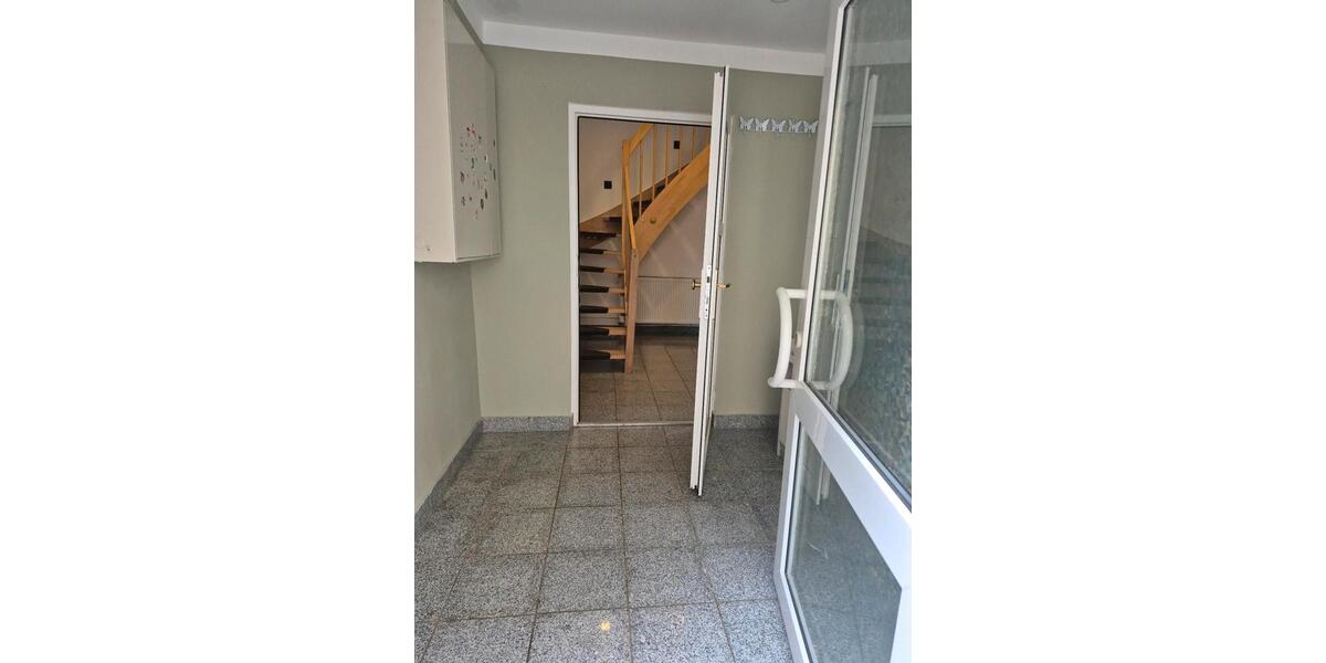 Wohnen auf Zeit Albstadt Gemarkung Onstmettingen - 8 Zimmer, 260 m&sup2;, 15&euro; | Angebot:25982168