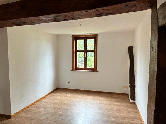 Etagenwohnung Lohfelden - 3 Zimmer, 86 m&sup2;, 860&euro; | Angebot:26663702