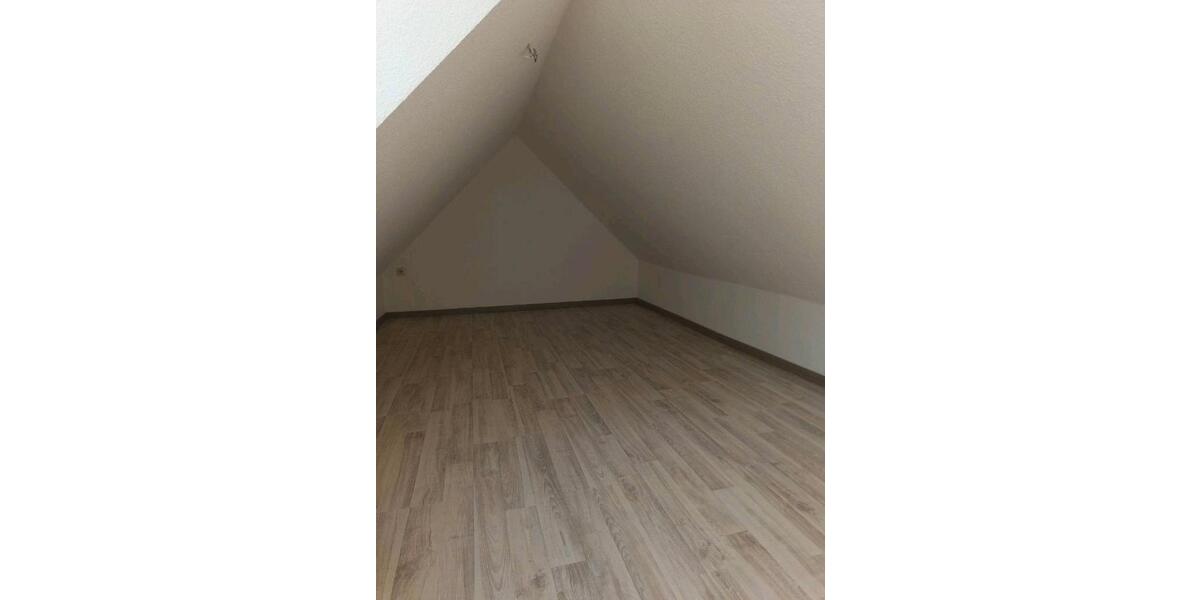 Etagenwohnung Hötensleben - 4 Zimmer, 71 m&sup2;, 370&euro; | Angebot:26246880
