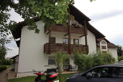 Attraktive 3-Zi-Wohnung mit zwei Balkonen in ruhiger Siedlungslage von Hengersberg 3 zimmer