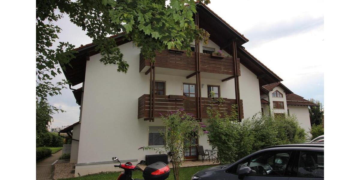 Attraktive 3-Zi-Wohnung mit zwei Balkonen in ruhiger Siedlungslage von Hengersberg 3 zimmer