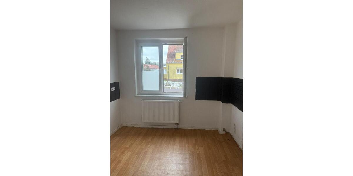 Hochparterre Treuenbrietzen - 2 Zimmer, 49 m&sup2;, 450&euro; | Angebot:24878162