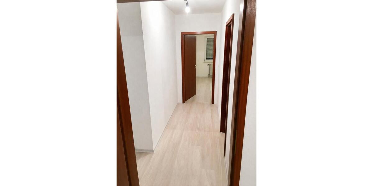Etagenwohnung Rastatt - 3.5 Zimmer, 90 m&sup2;, 1.000&euro; | Angebot:26253154