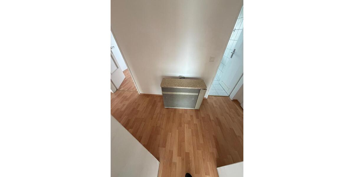 Etagenwohnung Weinheim - 3 Zimmer, 80 m&sup2;, 1.100&euro; | Angebot:25181053