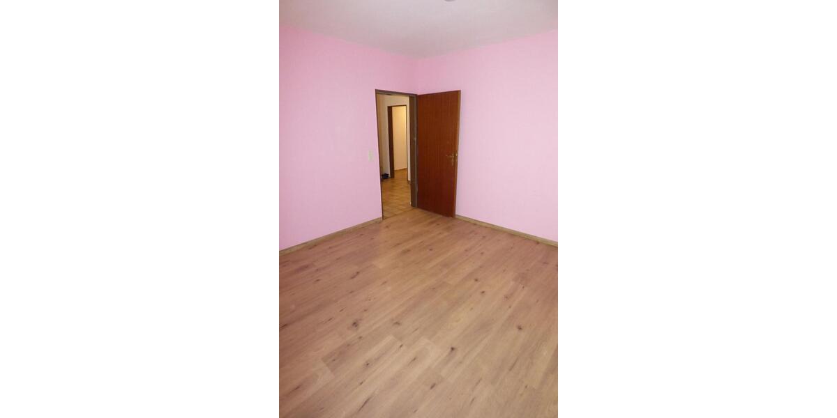 Etagenwohnung Dinklage - 3 Zimmer, 83 m&sup2;, 570&euro; | Angebot:26039664