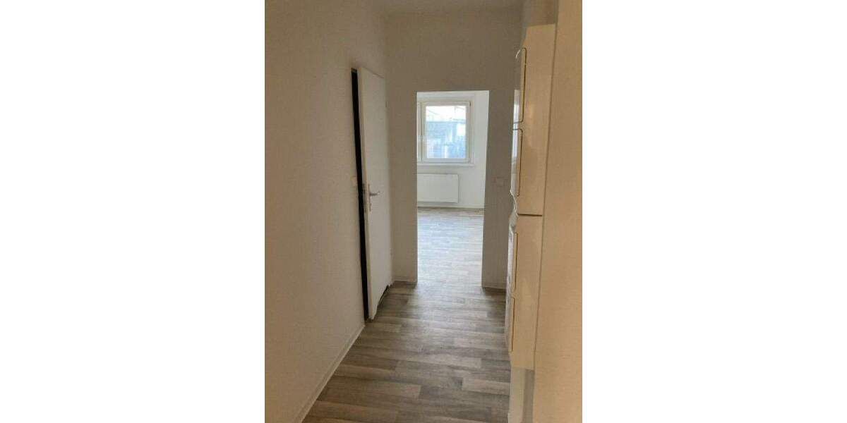 Etagenwohnung Neubrandenburg Oststadt - 2 Zimmer, 46 m&sup2;, 259&euro; | Angebot:23033916