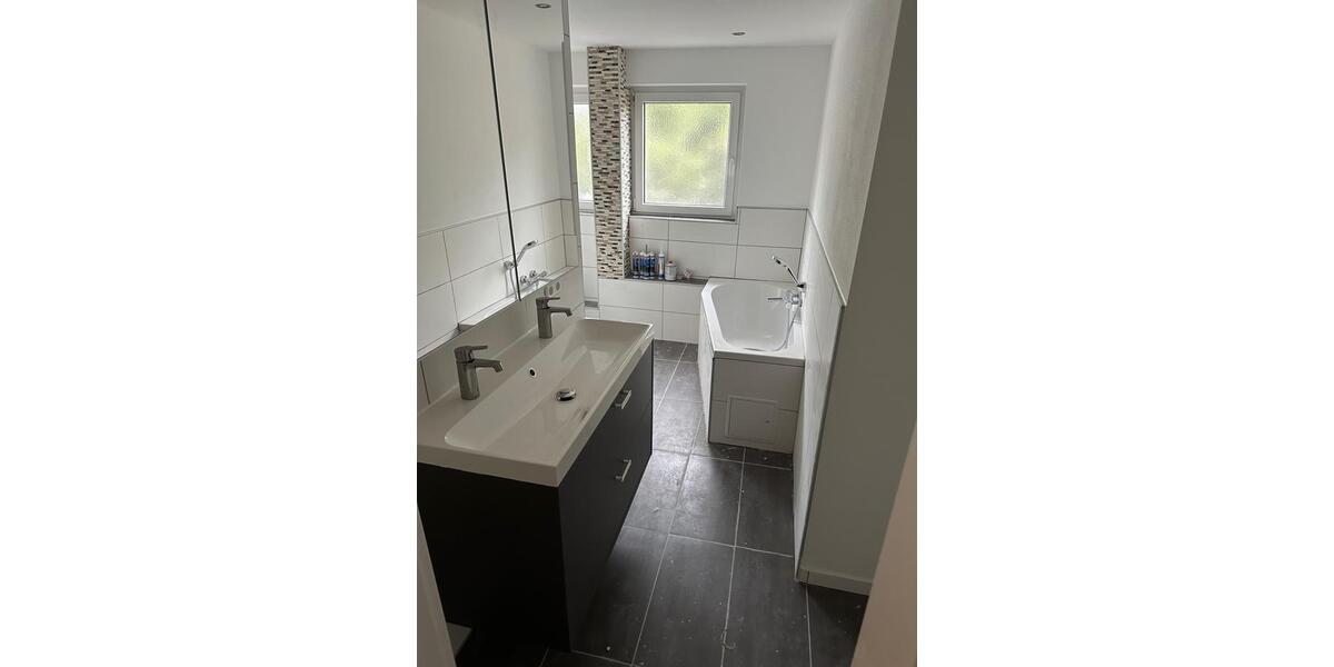 Erdgeschoßwohnung Gaienhofen - 3 Zimmer, 103 m&sup2;, 1.560&euro; | Angebot:26705302