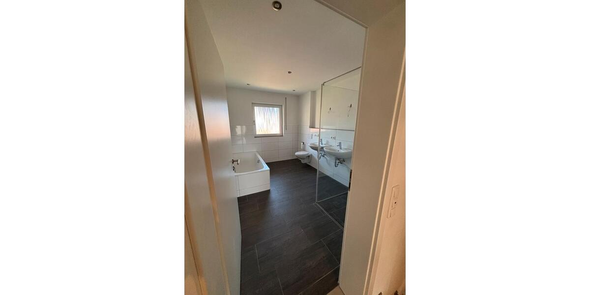 Doppelhaushälfte Wolfratshausen - 5 Zimmer, 152 m&sup2;, 2.670&euro; | Angebot:26373025