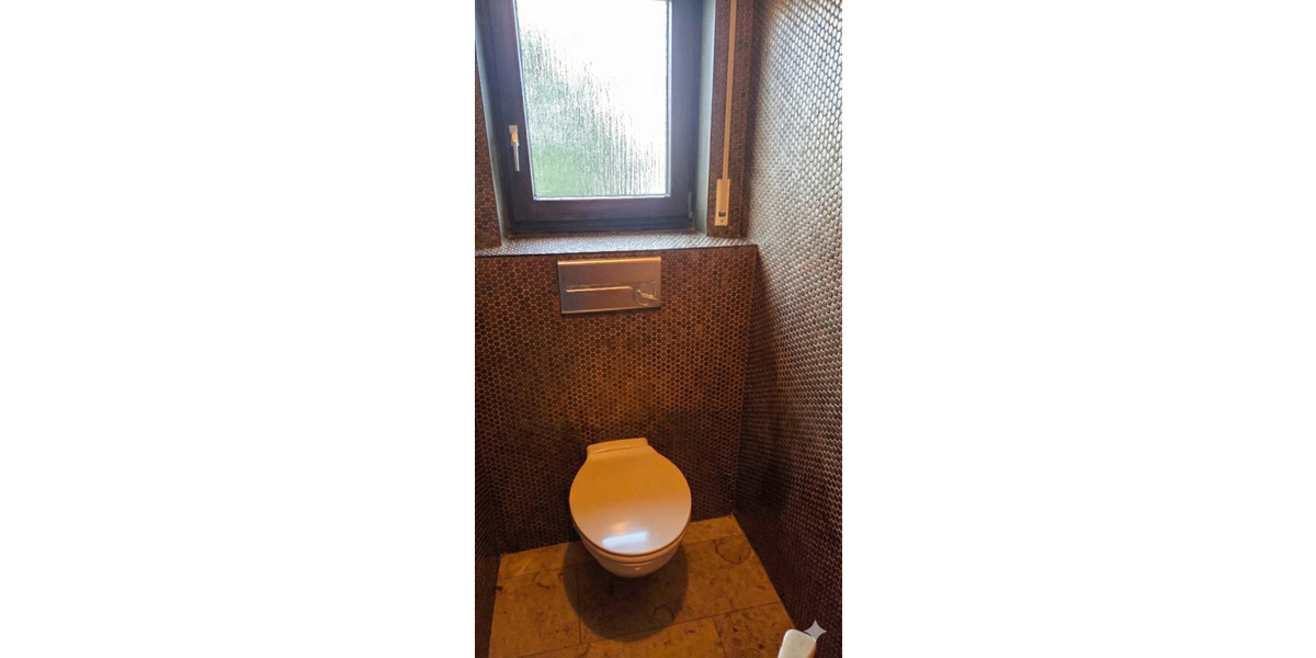 Doppelhaushälfte Gerlingen - 4.5 Zimmer, 141 m&sup2;, 2.200&euro; | Angebot:25084802