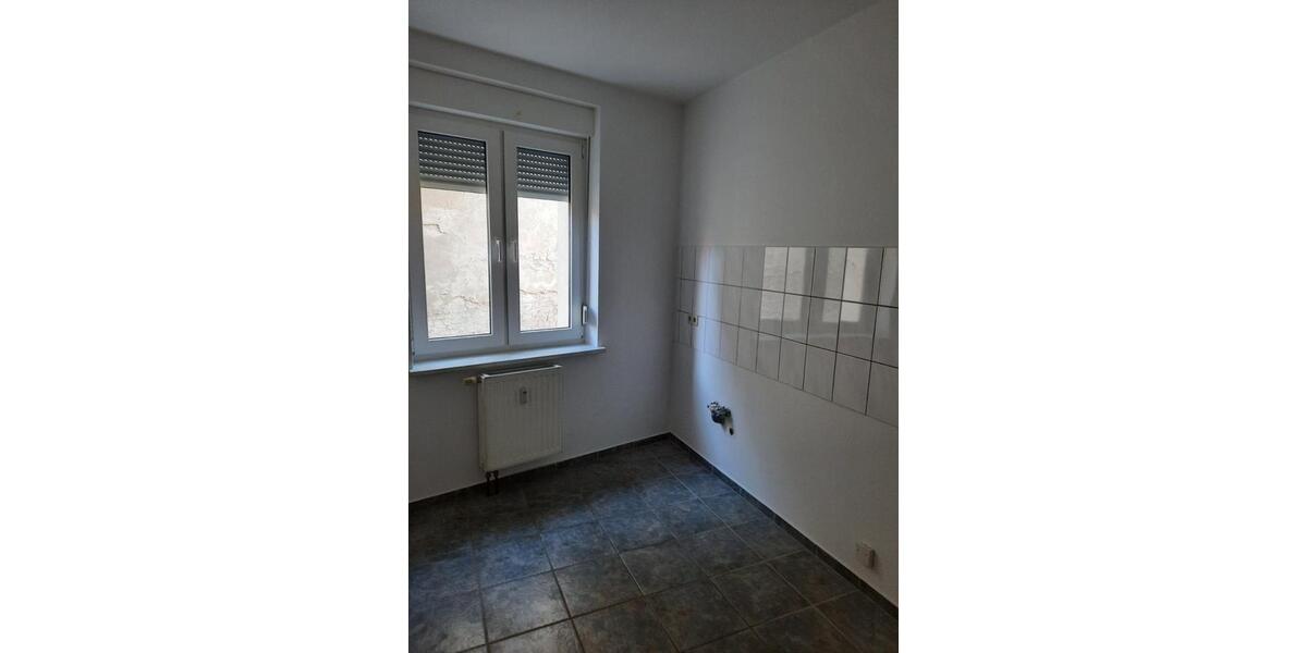 Etagenwohnung Genthin - 1 Zimmer, 43 m&sup2;, 215&euro; | Angebot:25783055