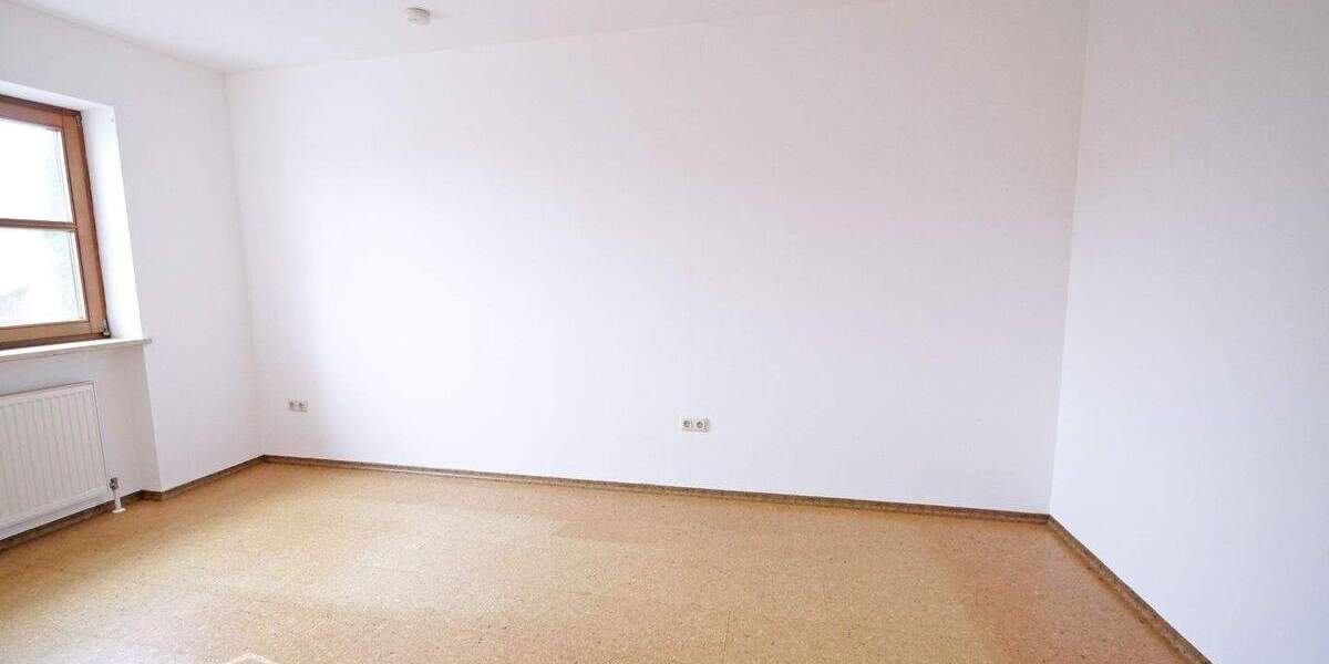 Schmucke 2-Zimmer-Erdgeschoss-Wohnung mit herrlichem Ausblick in DietfurtTöging 2 zimmer