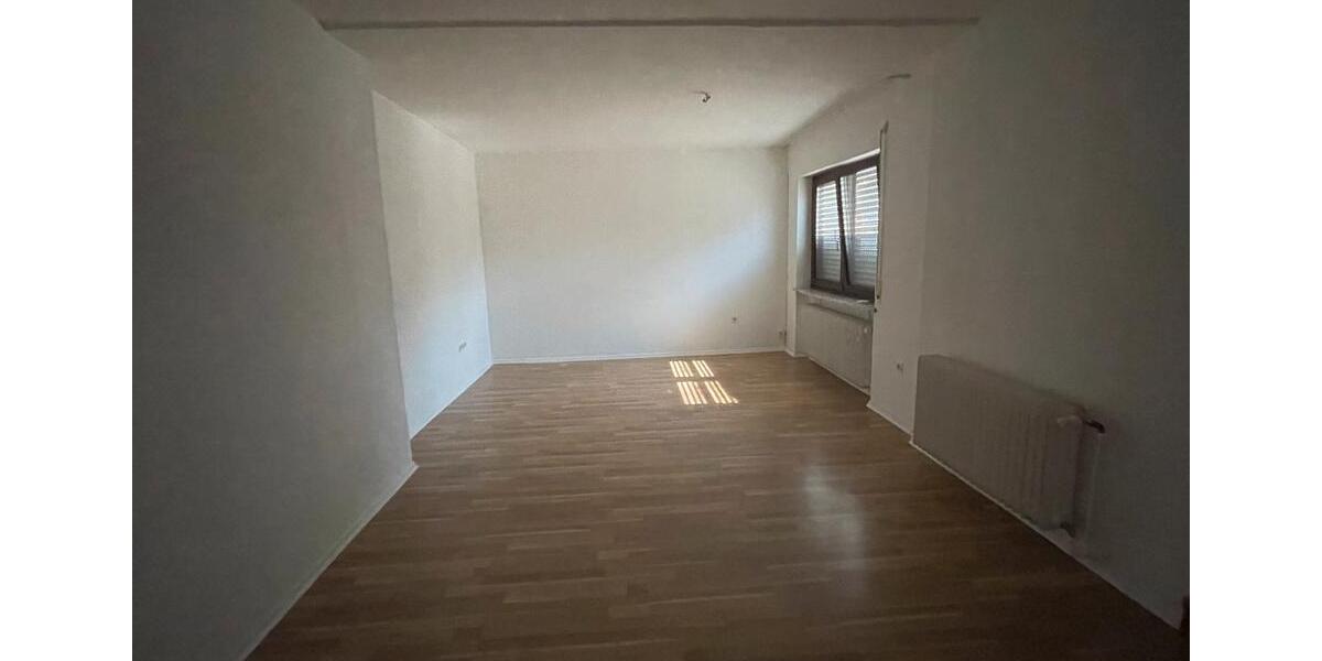 Erdgeschoßwohnung Bad König - 3 Zimmer, 78 m&sup2;, 700&euro; | Angebot:26493168