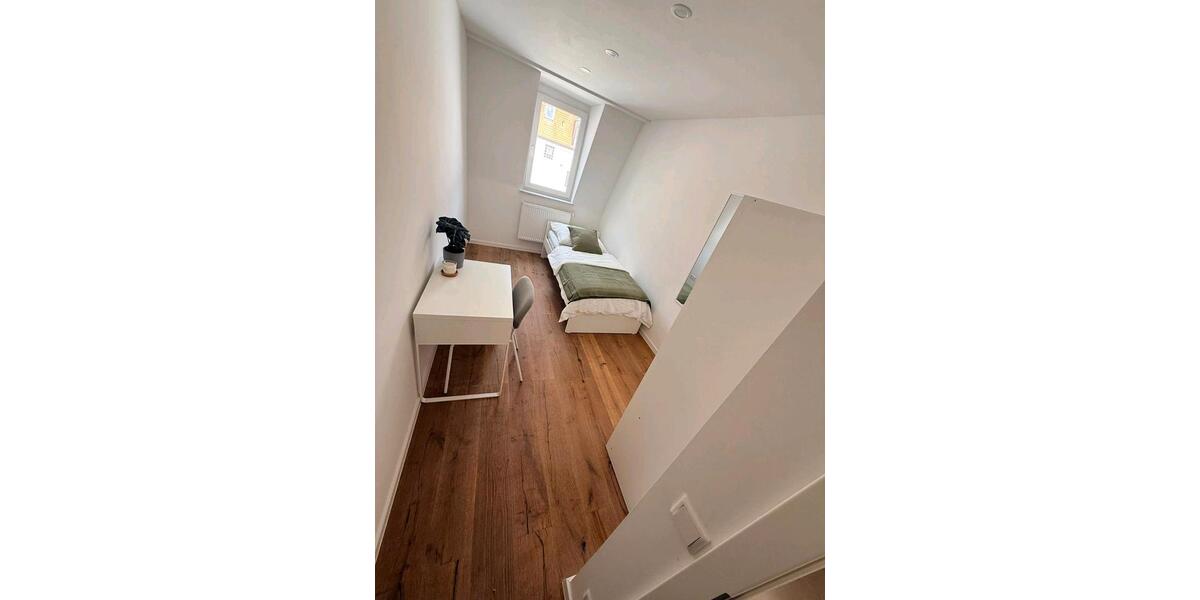 Etagenwohnung Nürnberg - 3 Zimmer, 92 m&sup2;, 510&euro; | Angebot:26281588