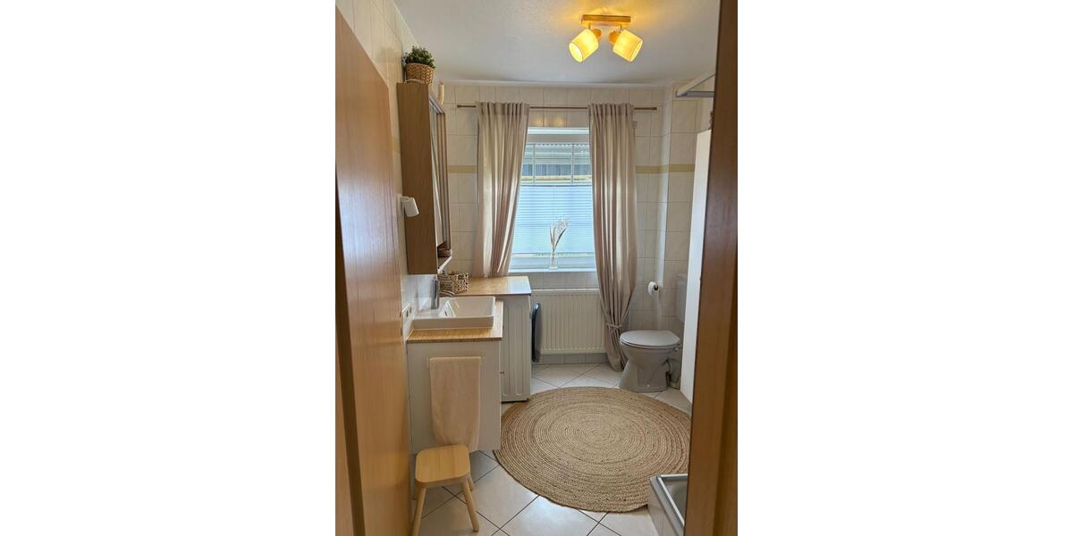 Erdgeschoßwohnung Norden - 3 Zimmer, 72 m&sup2;, 850&euro; | Angebot:26029403