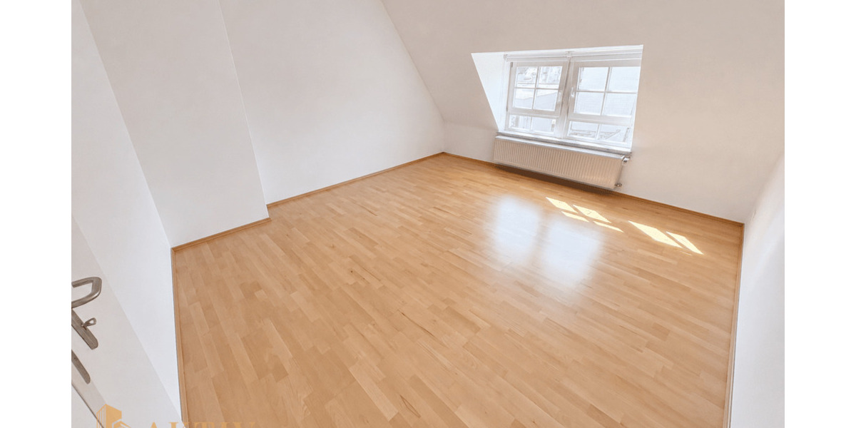 Etagenwohnung Aschaffenburg Innenstadt - 3 Zimmer, 95 m&sup2;, 950&euro; | Angebot:26929620