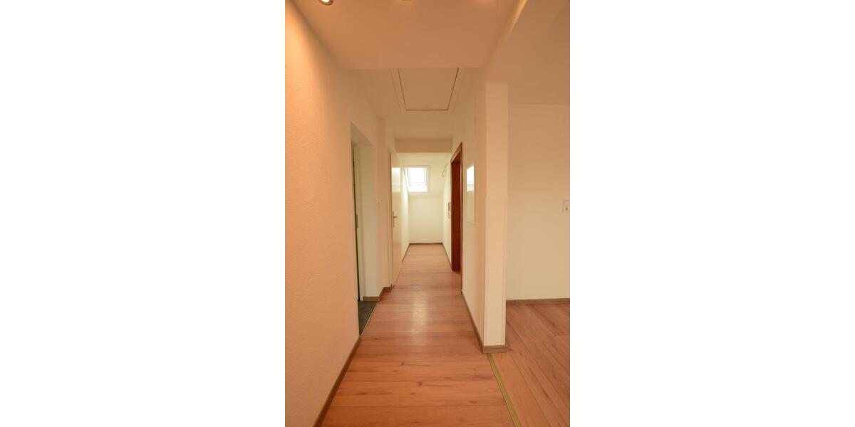 Dachgeschoßwohnung Koblenz Horchheim - 3 Zimmer, 65 m&sup2;, 680&euro; | Angebot:26435810