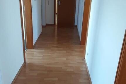 Wohnung Niedernhall - 3 Zimmer, 82 m&sup2;, 750&euro; | Angebot:24770928