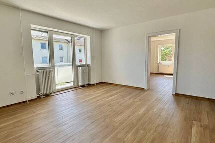 Wohnung Wiesbaden Biebrich - 4 Zimmer, 85 m&sup2;, 1.150&euro; | Angebot:26388724