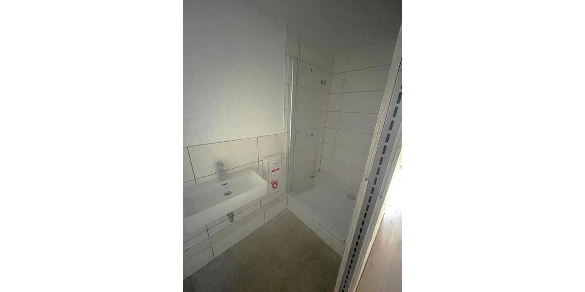 Etagenwohnung Apolda - 2 Zimmer, 73 m&sup2;, 600&euro; | Angebot:26619944