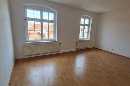 Zentral gelegene, helle 2-Zimmer-Wohnung in renoviertem Altbau 2 zimmer