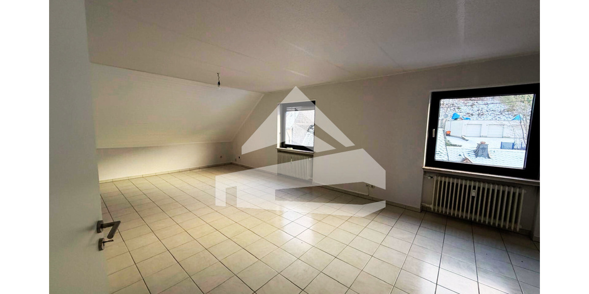 Etagenwohnung Kenn - 3 Zimmer, 93 m&sup2;, 832&euro; | Angebot:25675996