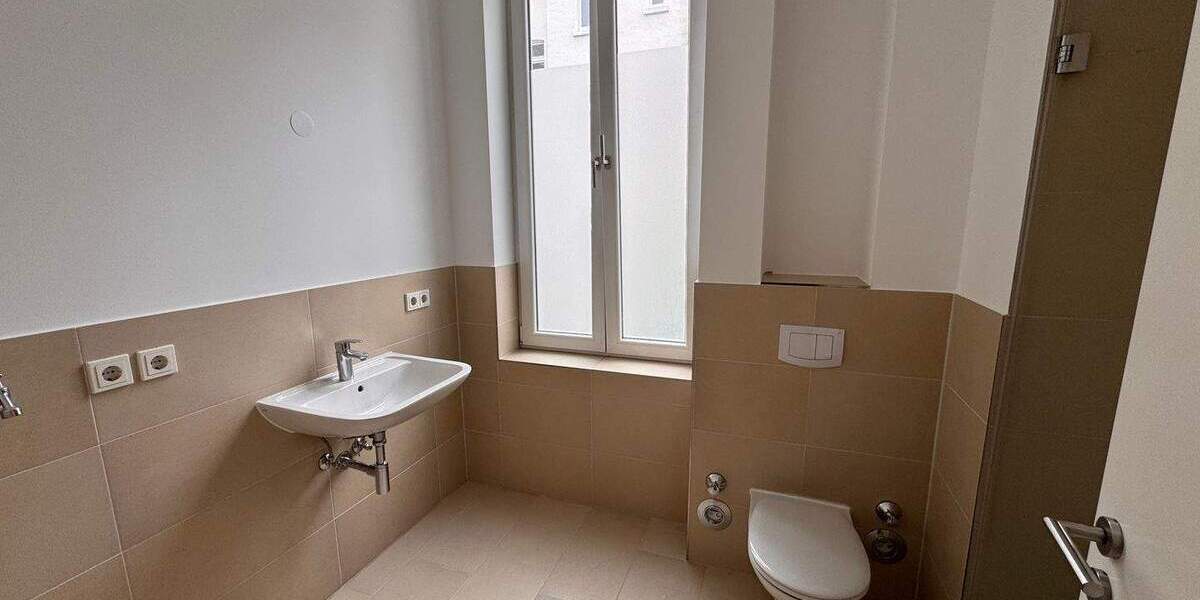 Etagenwohnung Wiesbaden Westend / Bleichstraße - 2 Zimmer, 79 m&sup2;, 1.178&euro; | Angebot:25690981