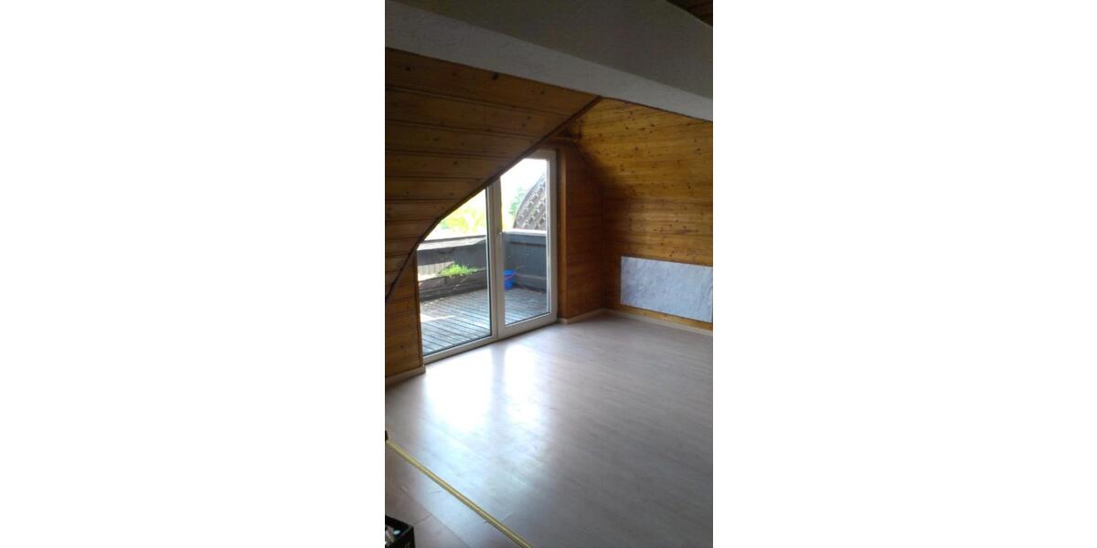 Gemütliche 3 Zimmer DG - Wohnung im OT von Naila zu vermieten 3 zimmer