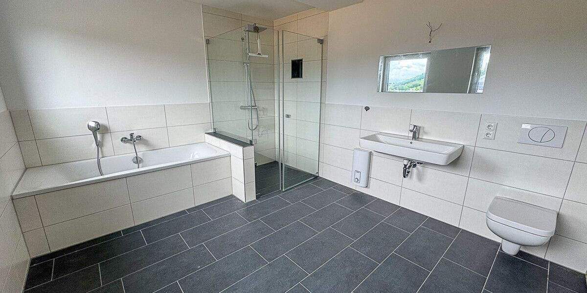 Reihenendhaus Raschau-Markersbach Raschau - 5 Zimmer, 160 m&sup2;, 1.400&euro; | Angebot:24486312