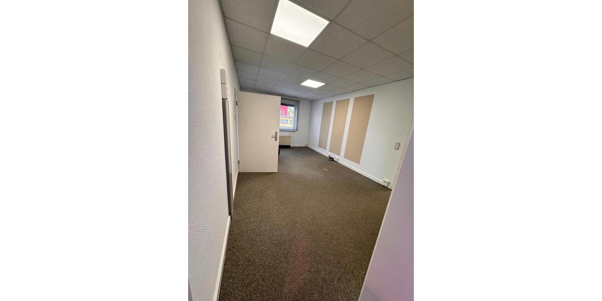 Gewerbeobjekt Neubrandenburg Datzeberg - 1.000&euro; | Angebot:24751452