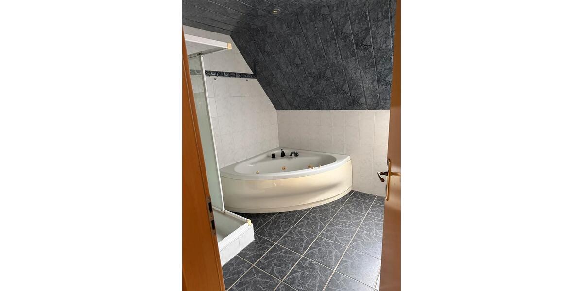 Maisonettenwohnung Bielefeld Heepen - 5 Zimmer, 100 m&sup2;, 1.150&euro; | Angebot:26039390